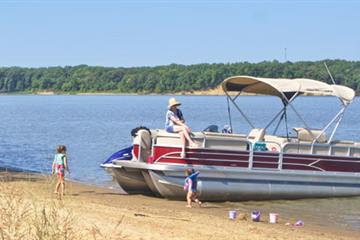 articles - pros-and-cons-of-a-pontoon-boat