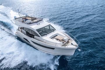 Introducing the all new 2016 Sealine F530